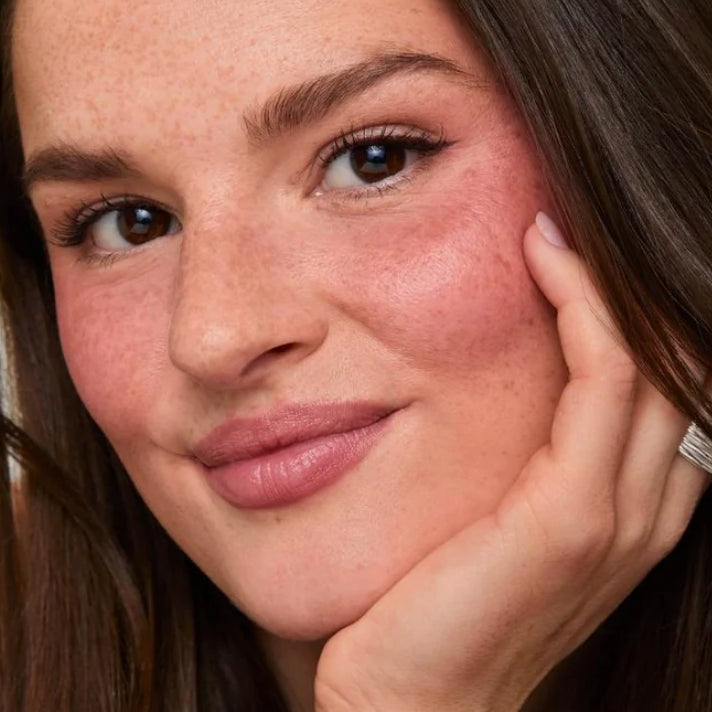 Soshe Blurring Pillow Blush - Refillable Compact